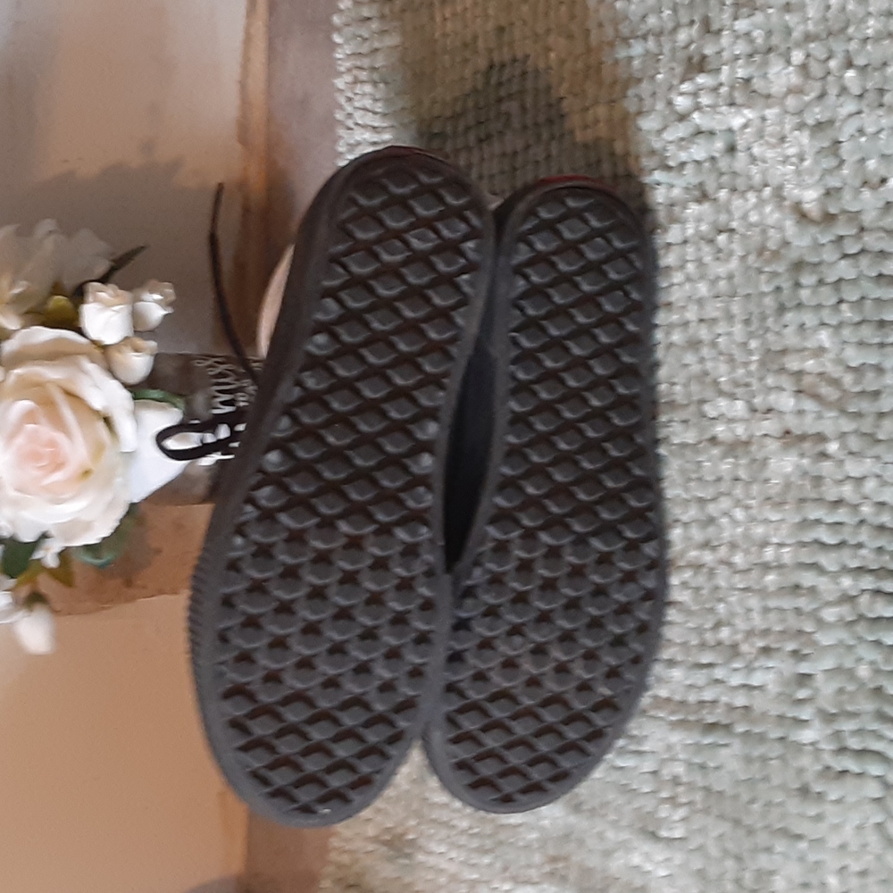 Shoes  size  6 - Picture 5 of 5